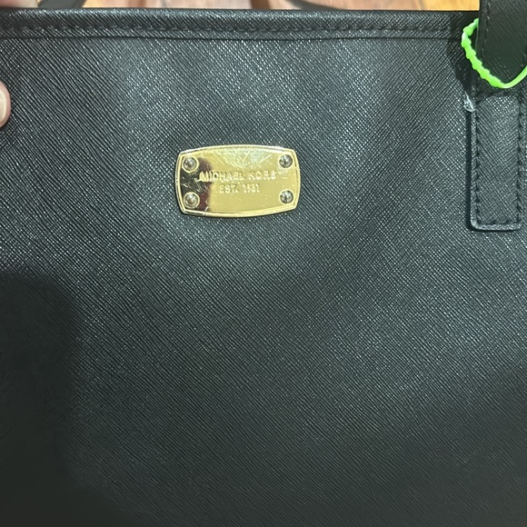 Micheal Kors Black Large Tote - Picture 4 of 12